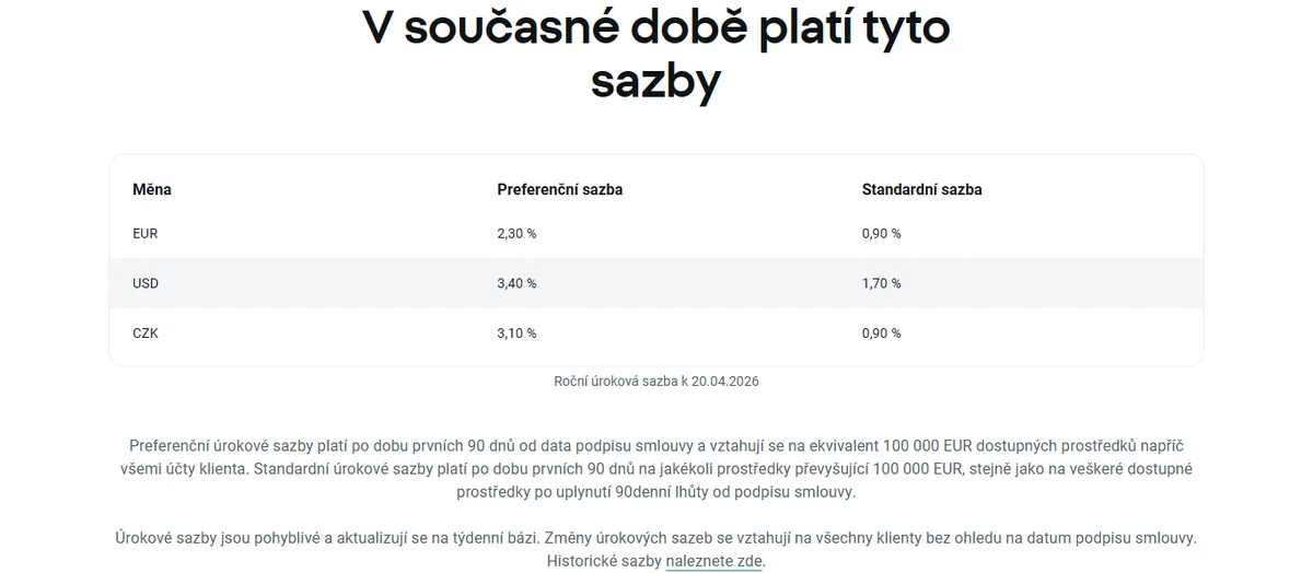 XTB úročení hotovosti — tabulka preferenčních a standardních sazeb pro EUR, USD a CZK; snímek z oficiální XTB stránky xtb.com/cz/uroceni-hotovosti
